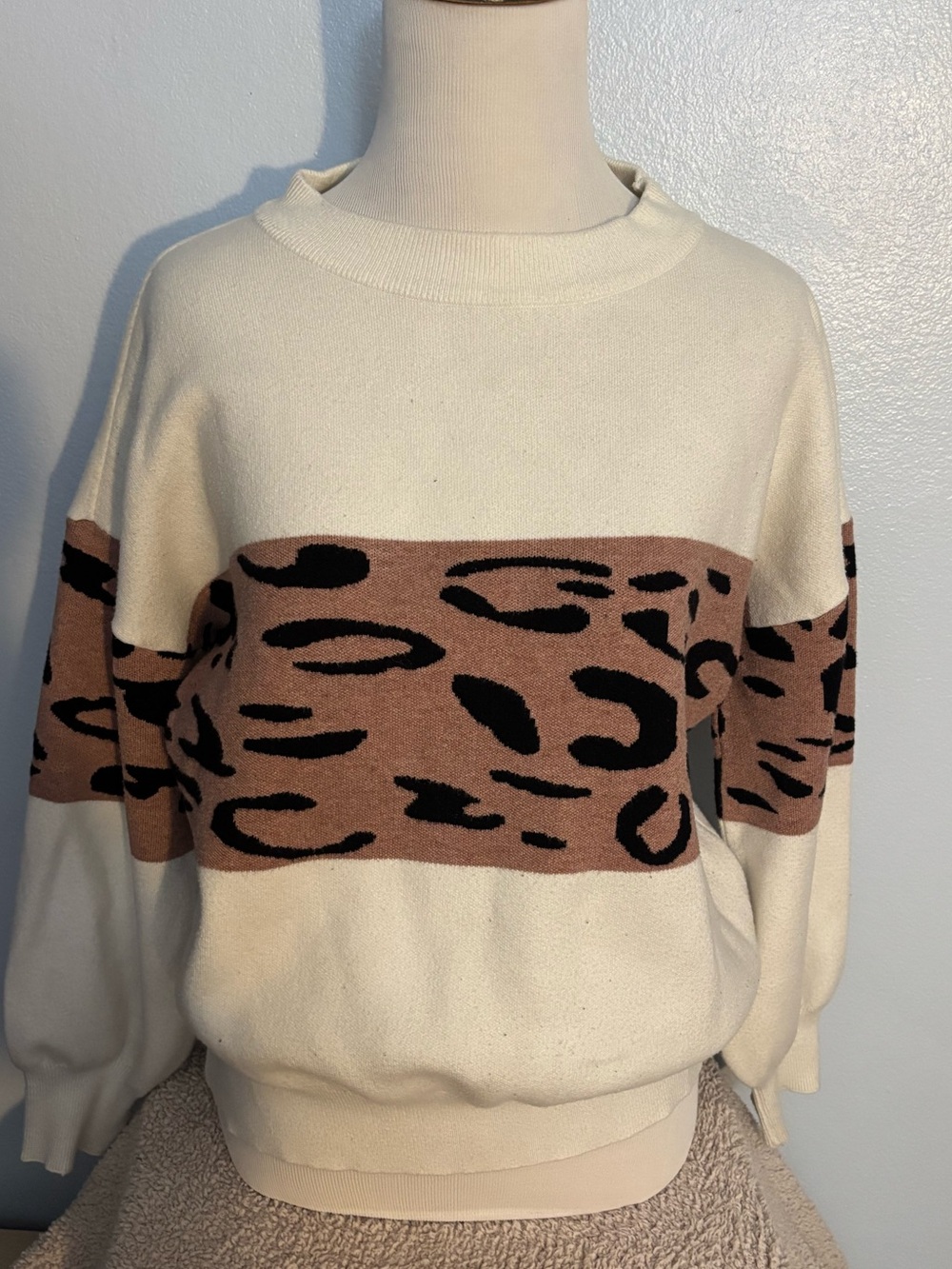 Leopard-Print Panel Crewneck Sweater in Cream and Brown